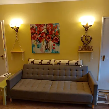 Cosy 2 Bed Next To Fota Wildlife Park *
